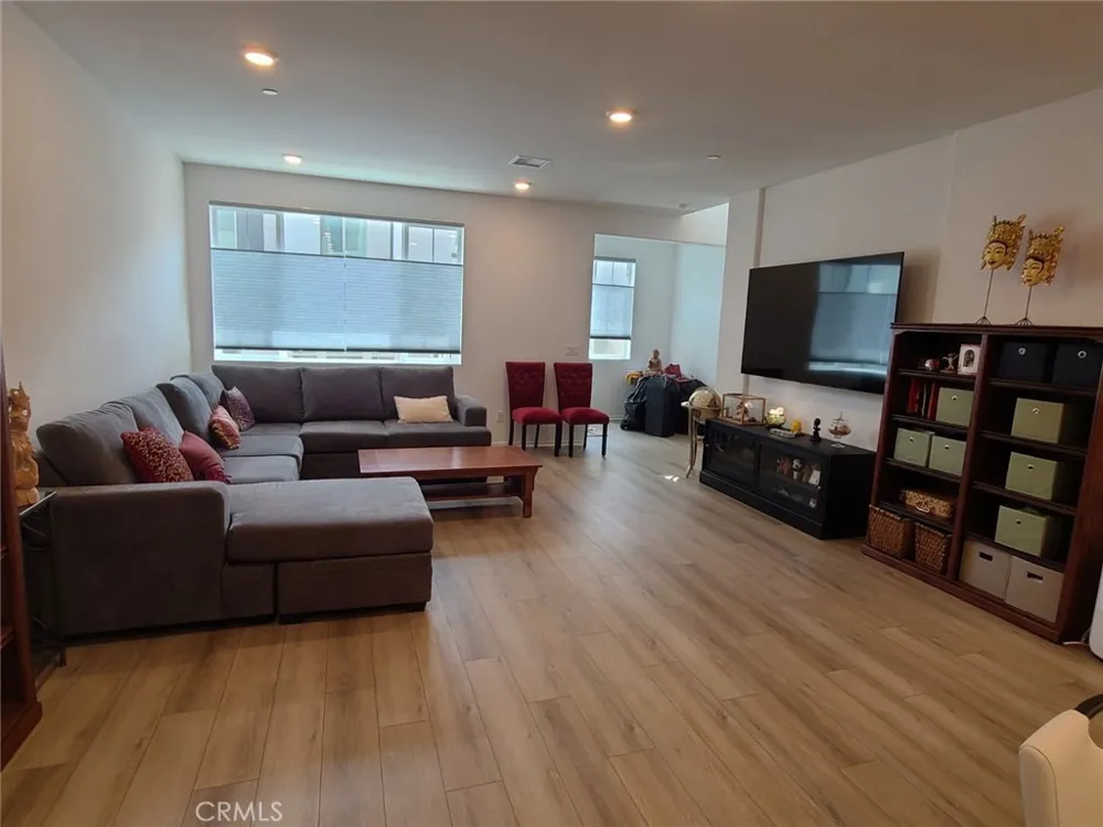 5584 Kateway #9 Fontana, CA 92336