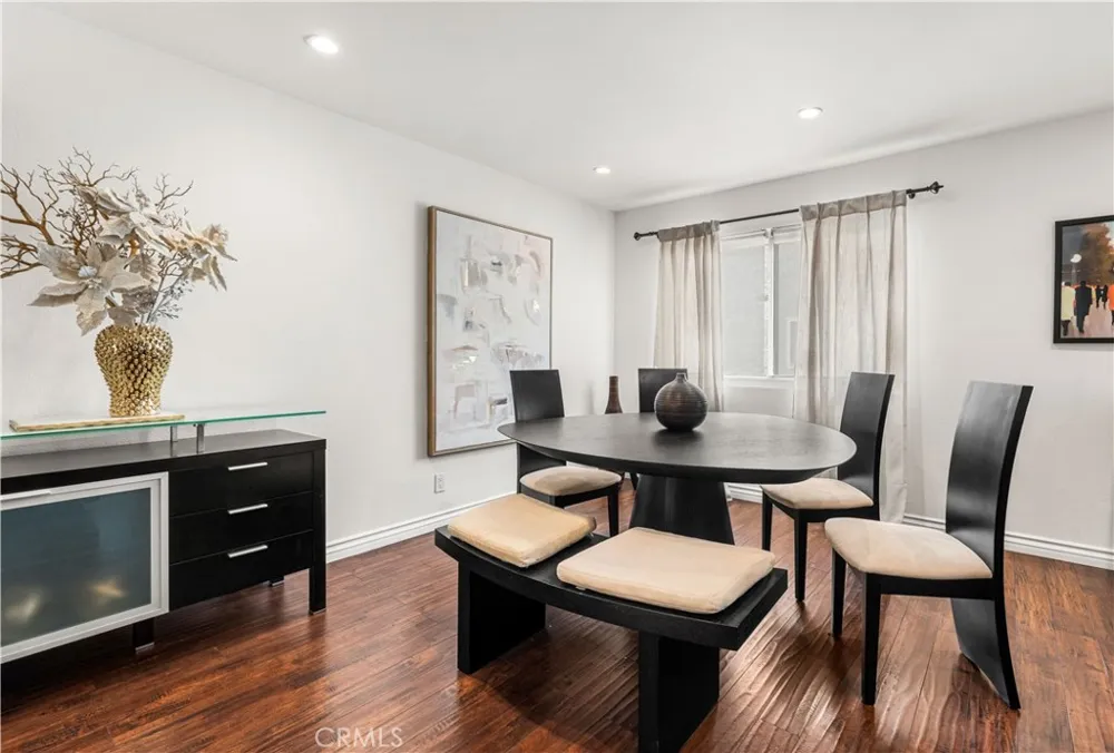 18333 Hatteras Tarzana, CA 91356