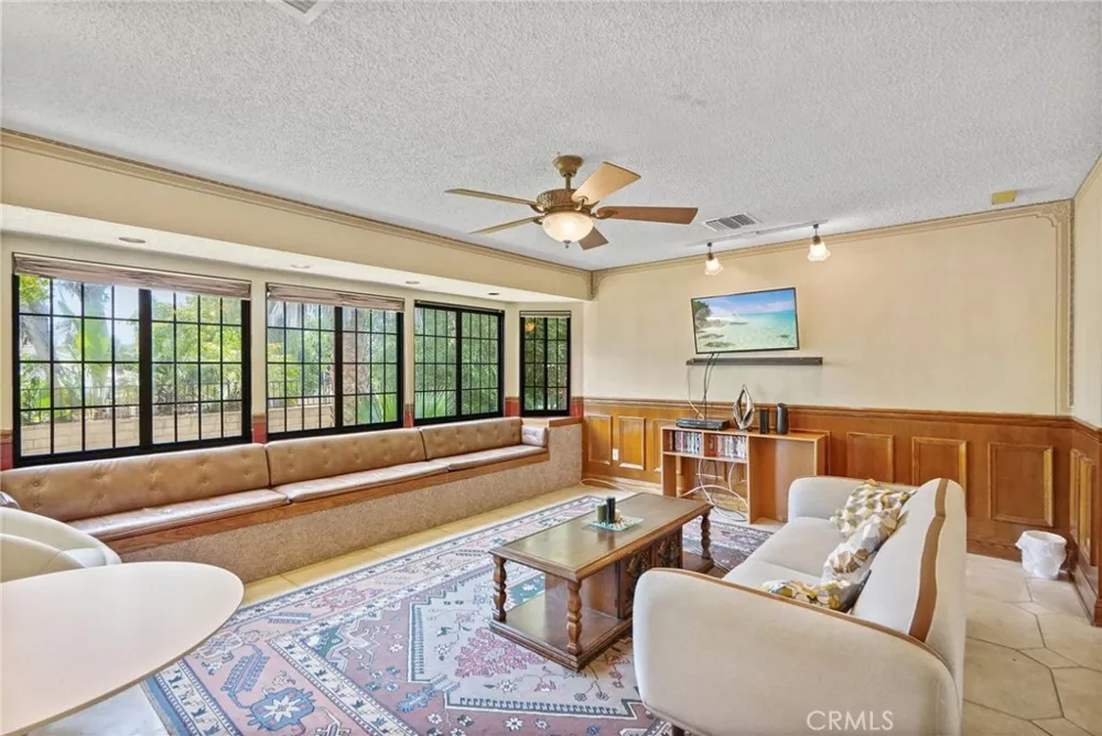 10307 Donna Avenue Porter Ranch, CA 91326