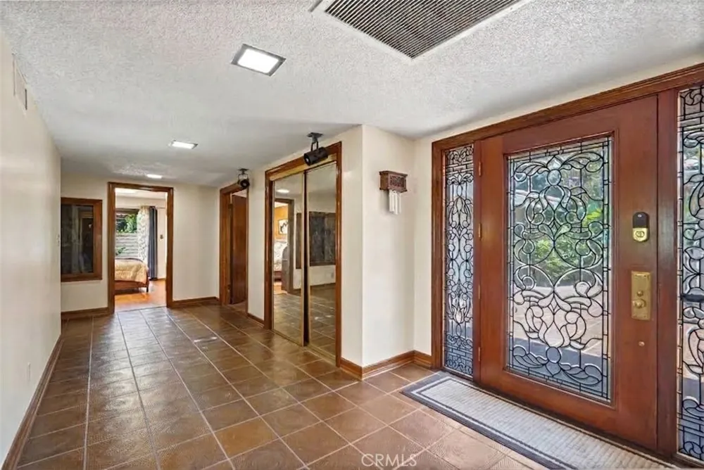 10307 Donna Avenue Porter Ranch, CA 91326