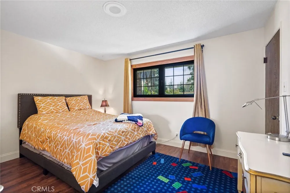 10307 Donna Avenue Porter Ranch, CA 91326