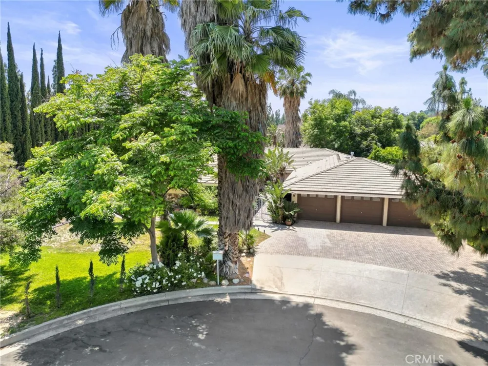 10307 Donna Avenue Porter Ranch, CA 91326