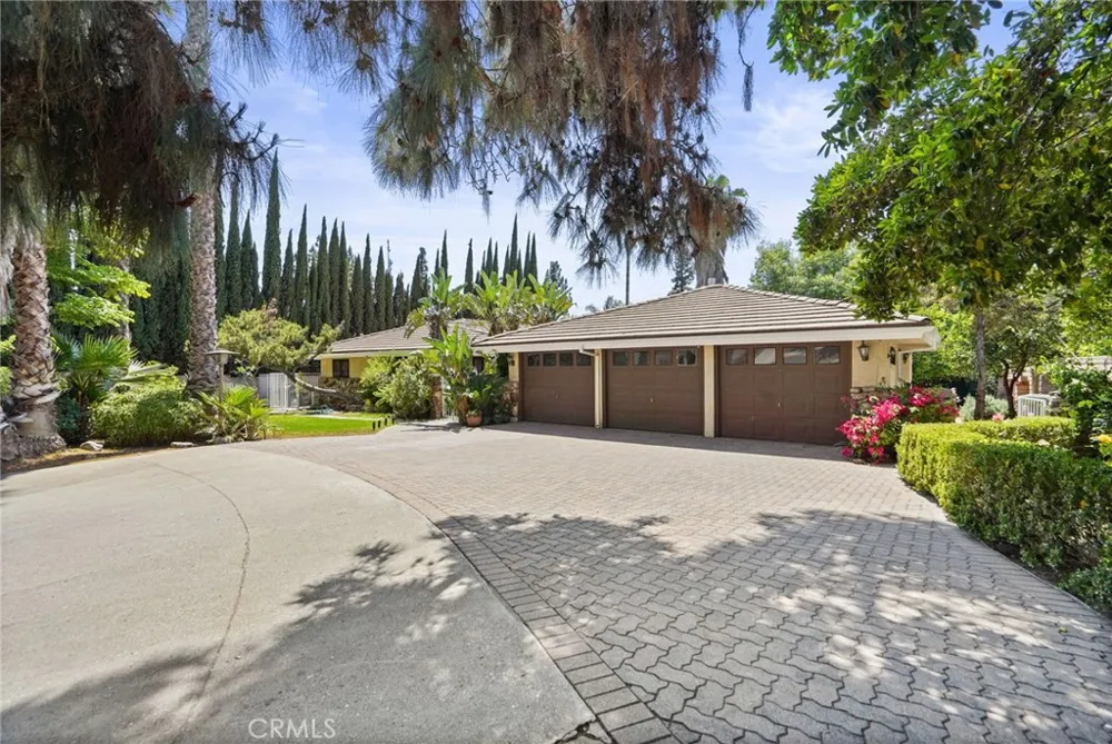 10307 Donna Avenue Porter Ranch, CA 91326