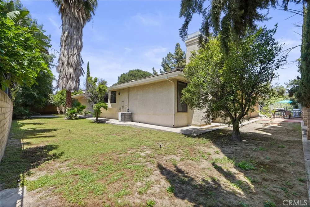 10307 Donna Avenue Porter Ranch, CA 91326