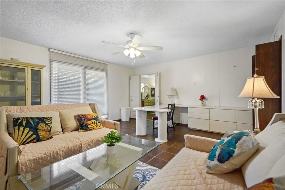 10307 Donna Avenue Porter Ranch, CA 91326