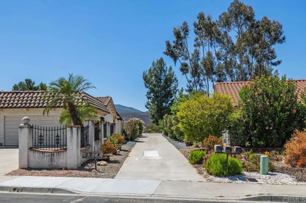 2214 Nielsen St El Cajon, CA 92020