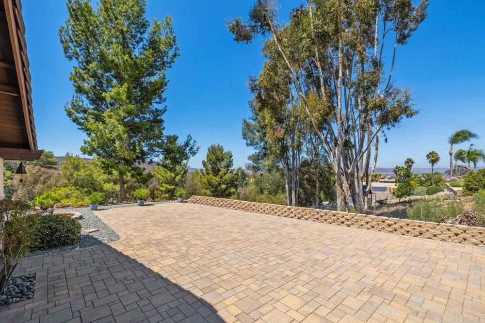 2214 Nielsen St El Cajon, CA 92020