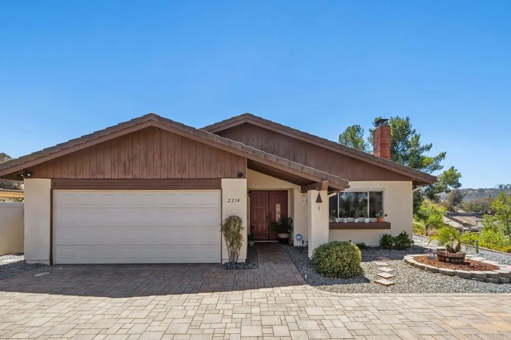 2214 Nielsen St El Cajon, CA 92020