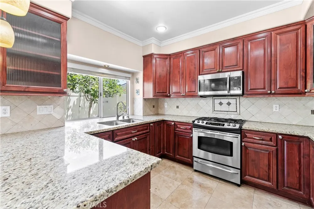 2184 Rancho Hills Chino Hills, CA 91709