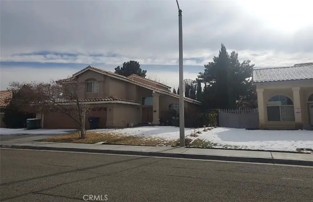 2564 Norberry Street Lancaster, CA 93536