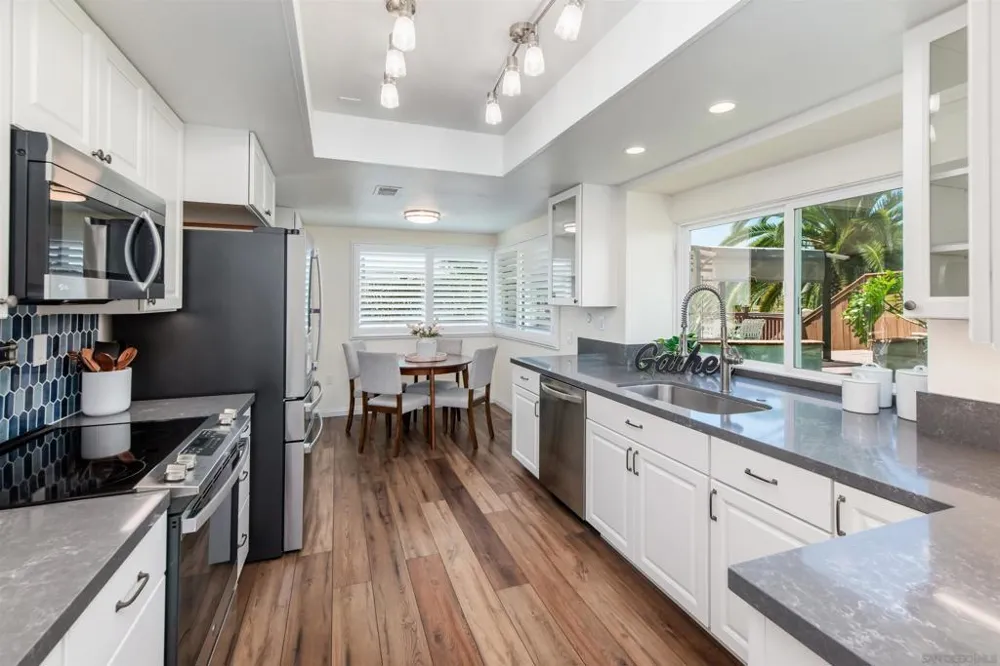 3008 Rana Court Carlsbad, CA 92009