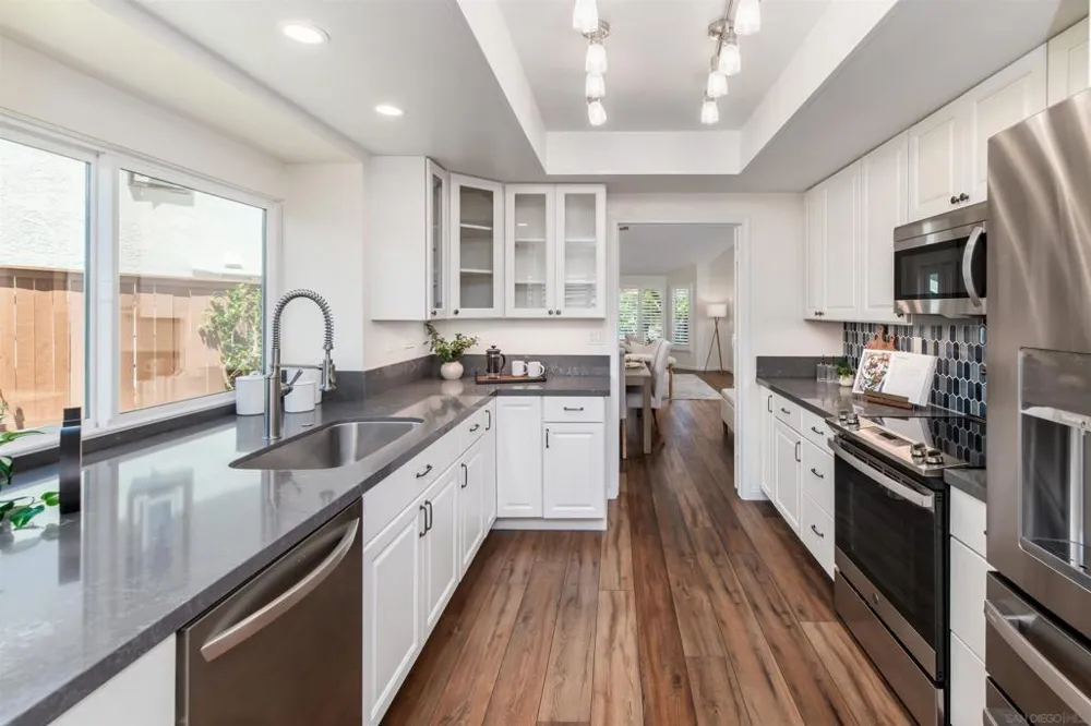 3008 Rana Court Carlsbad, CA 92009