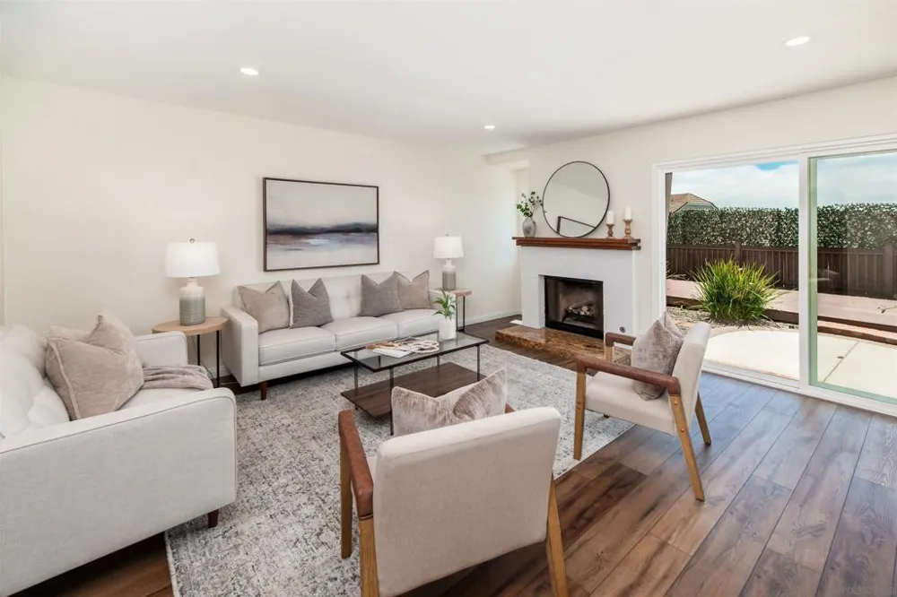 3008 Rana Court Carlsbad, CA 92009