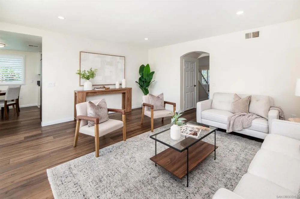 3008 Rana Court Carlsbad, CA 92009