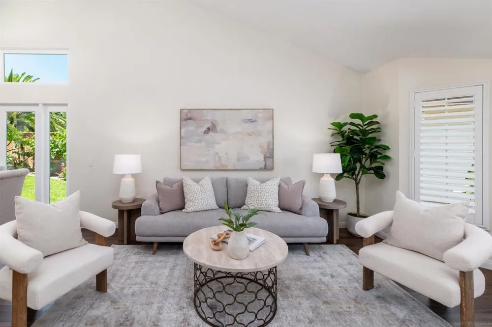 3008 Rana Court Carlsbad, CA 92009