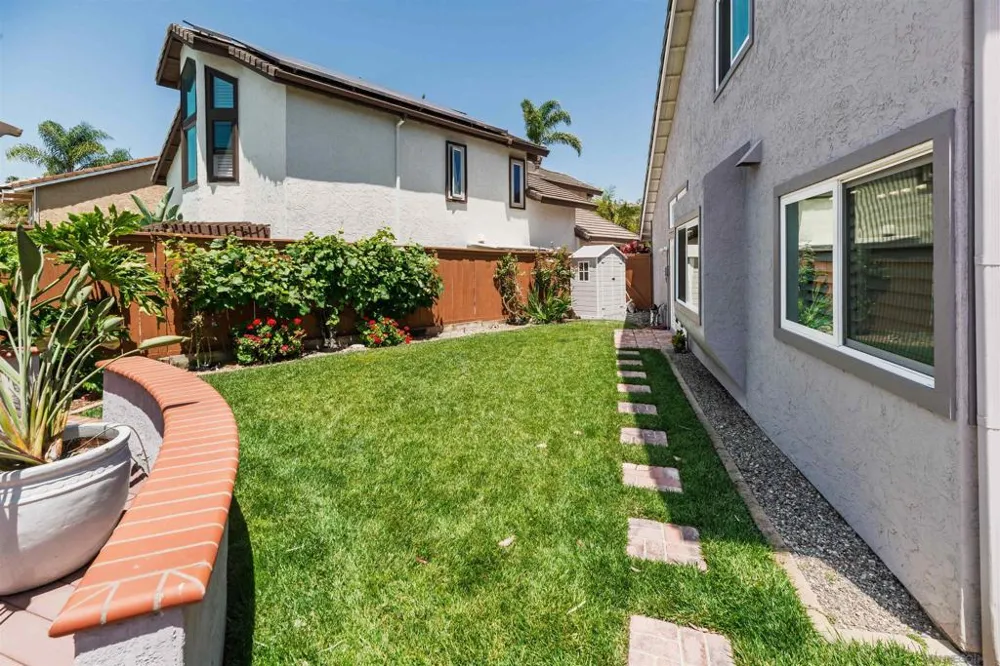 3008 Rana Court Carlsbad, CA 92009