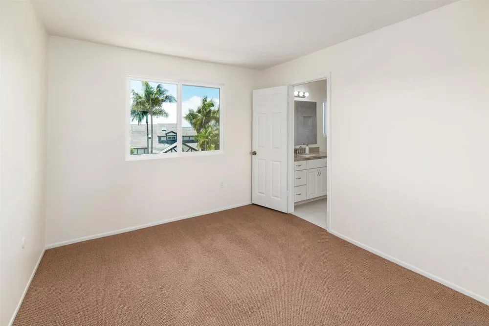 3008 Rana Court Carlsbad, CA 92009
