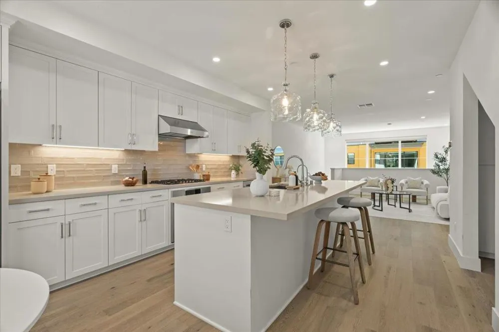 13186 Sepulveda Circle Los Gatos, CA 95032