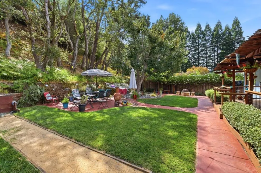 433 S Navarra Drive Scotts Valley, CA 95066