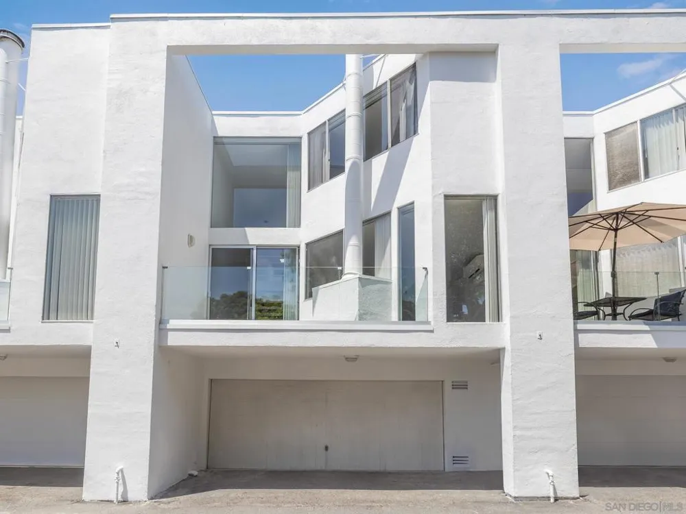 141 Mozart Cardiff by the Sea, CA 92007