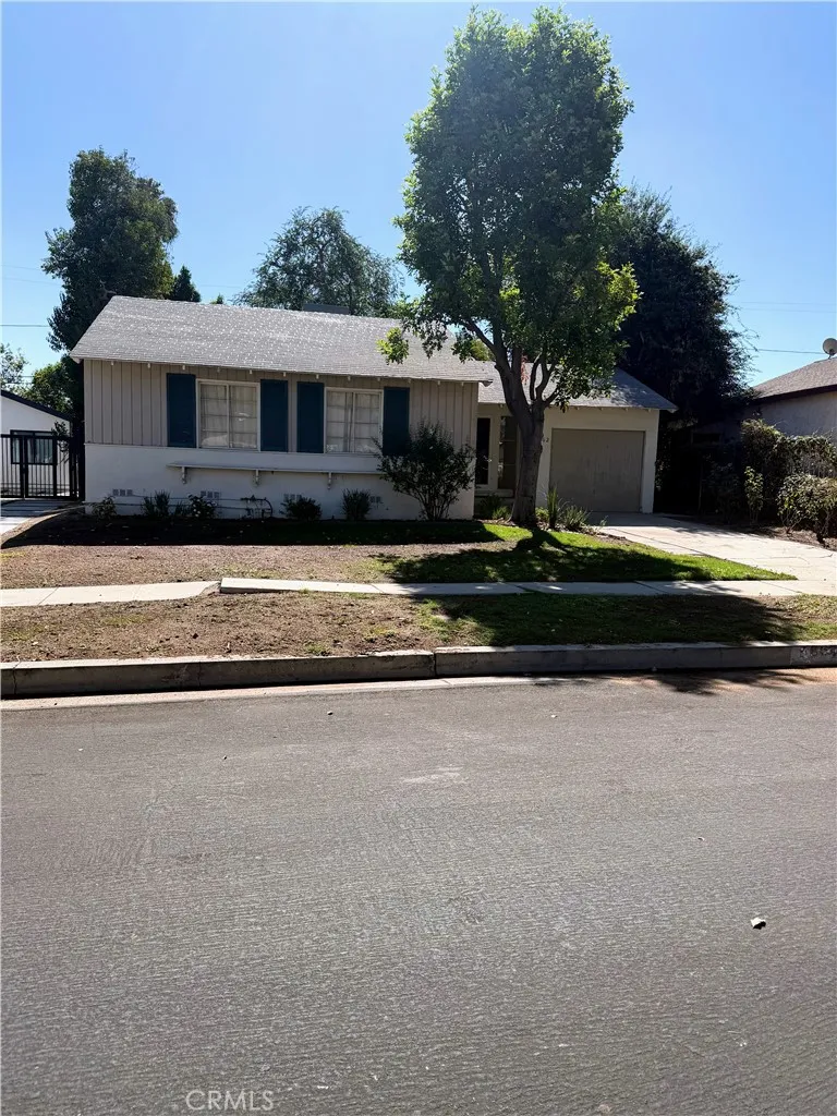5862 Alonzo Encino, CA 91316