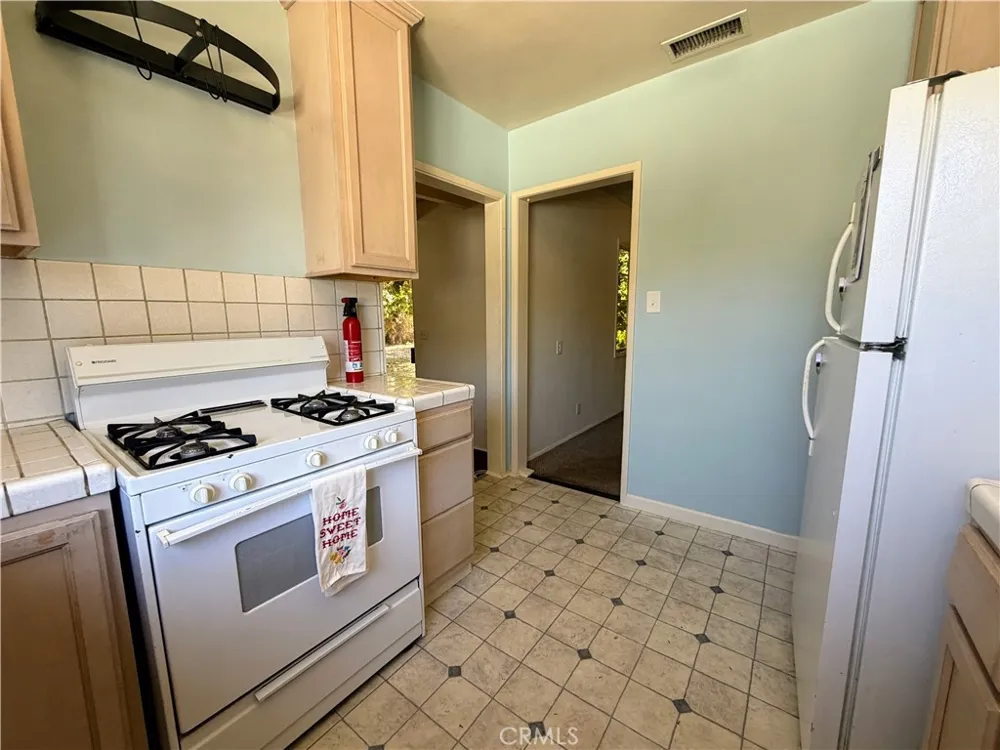 5862 Alonzo Encino, CA 91316