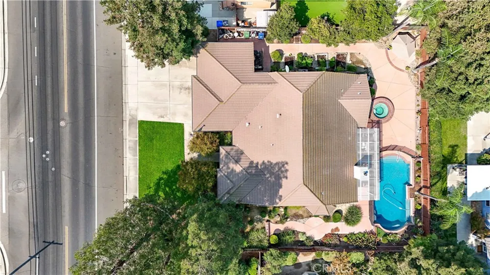1755 E Tuolumne Turlock, CA 95382