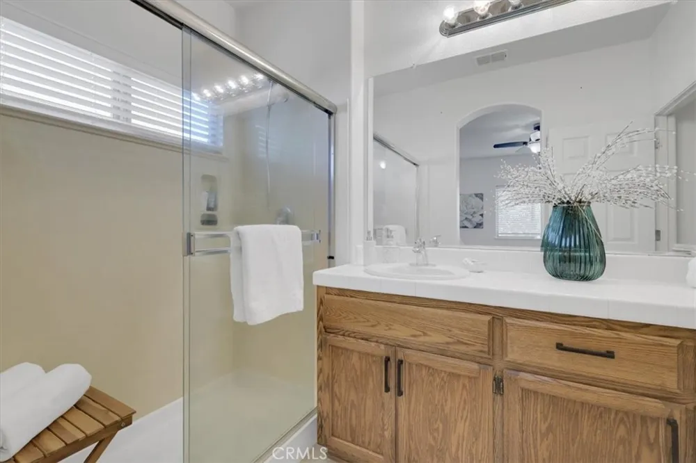5602 Seedling Linda, CA 95901