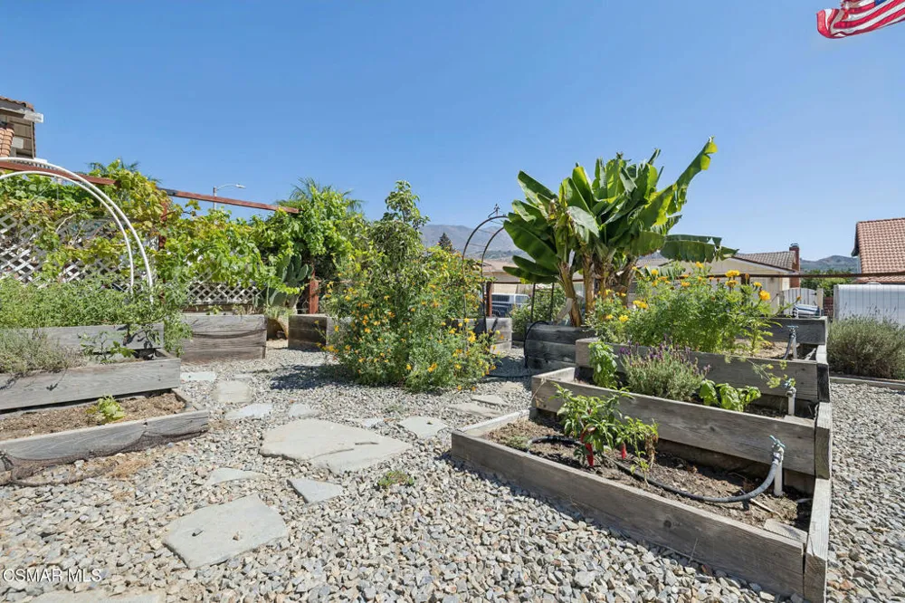 1806 Cherry Hill Road Santa Paula, CA 93060
