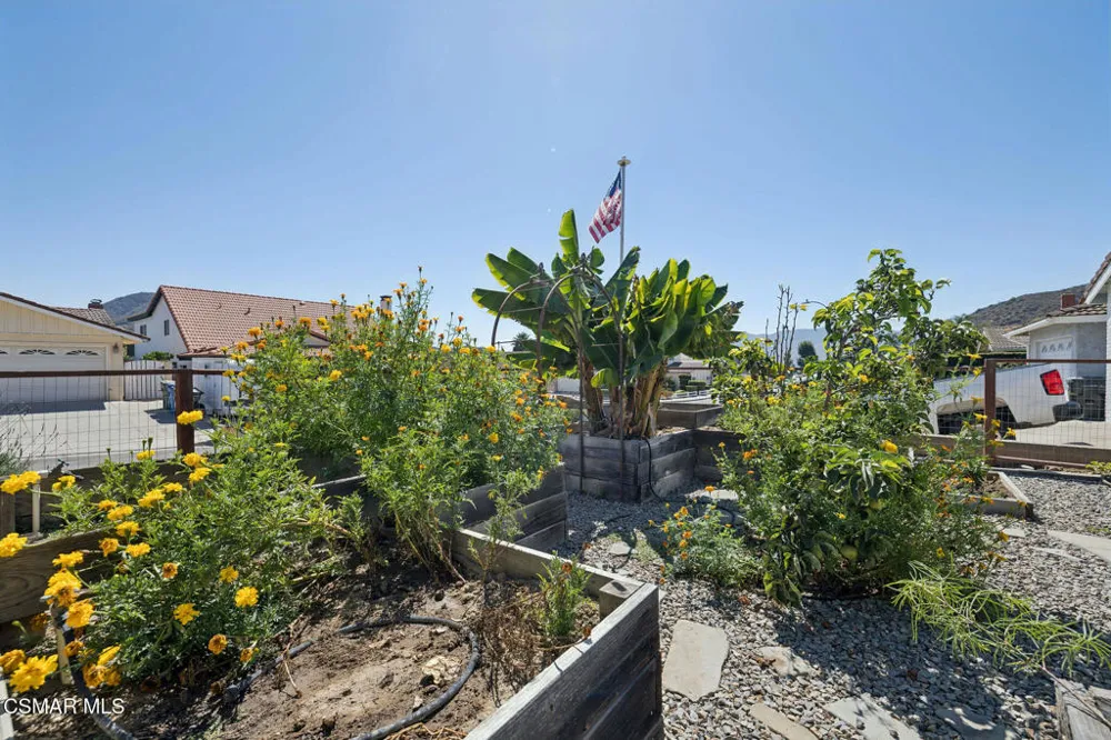 1806 Cherry Hill Road Santa Paula, CA 93060