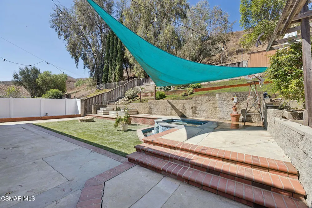 1806 Cherry Hill Road Santa Paula, CA 93060