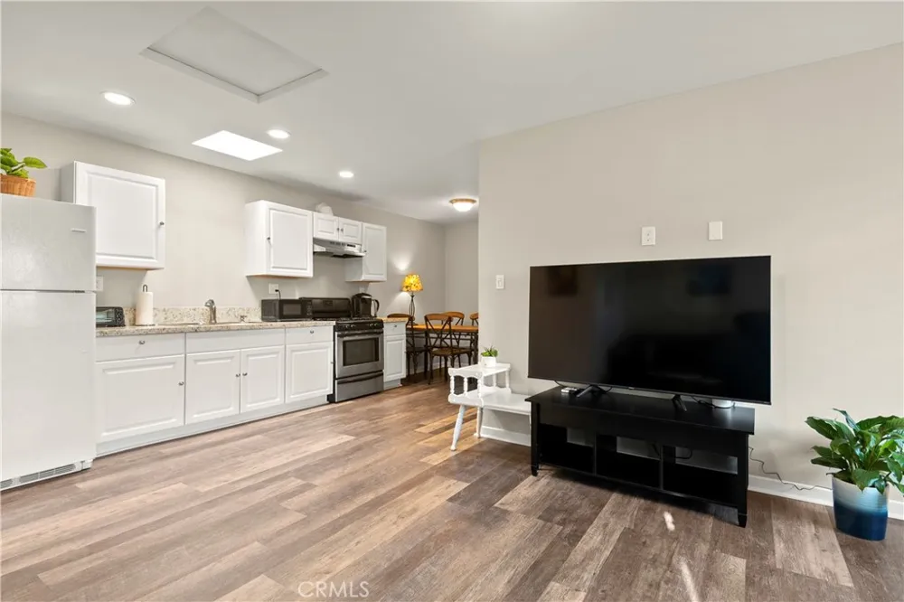 217 E Carroll Avenue #B Glendora, CA 91741