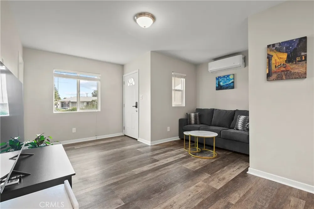 217 E Carroll Avenue #B Glendora, CA 91741
