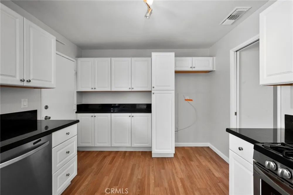1605 Carmel E Upland, CA 91784