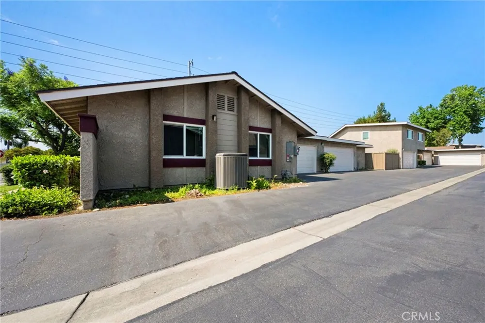 1605 Carmel E Upland, CA 91784