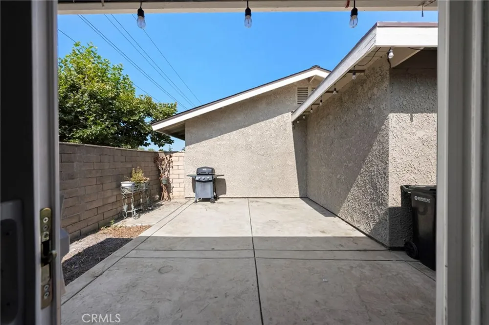 1605 Carmel E Upland, CA 91784