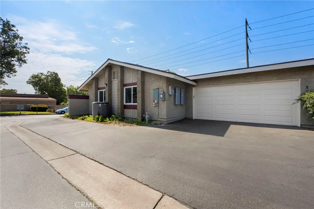 1605 Carmel E Upland, CA 91784