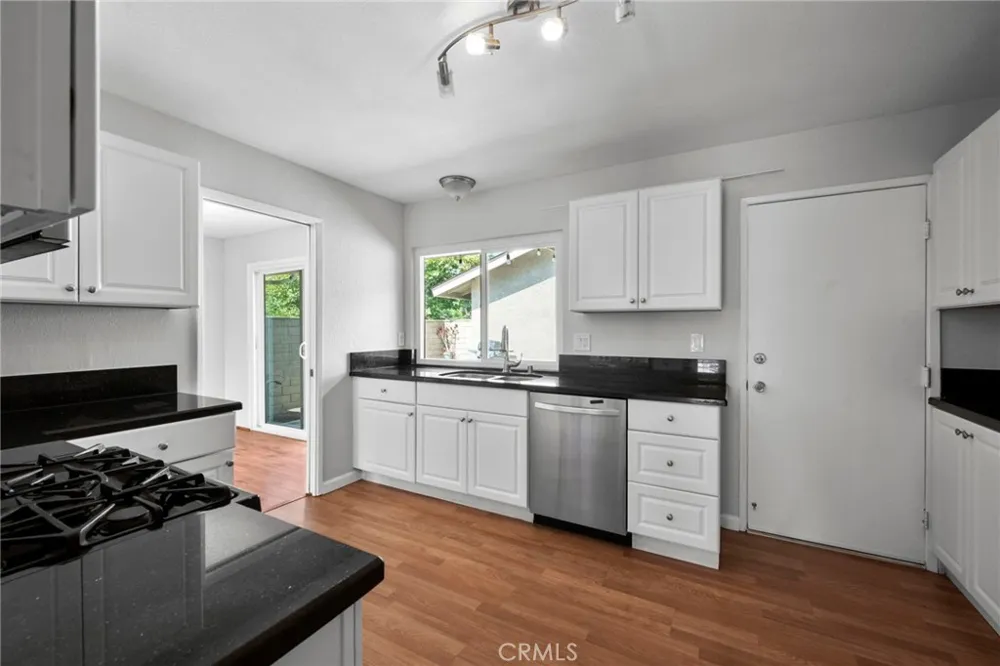 1605 Carmel E Upland, CA 91784