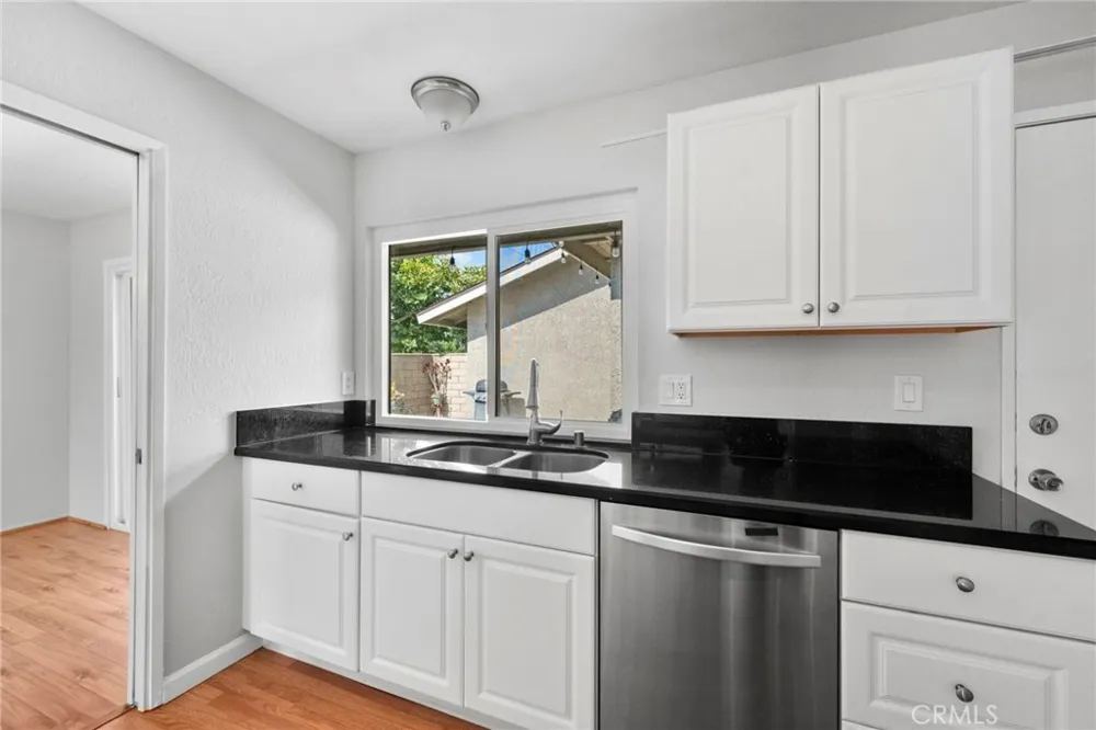 1605 Carmel E Upland, CA 91784