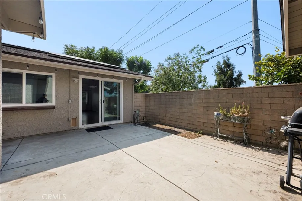 1605 Carmel E Upland, CA 91784