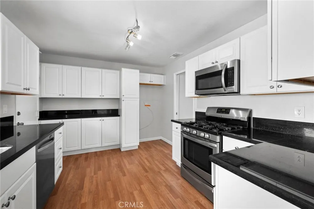 1605 Carmel E Upland, CA 91784