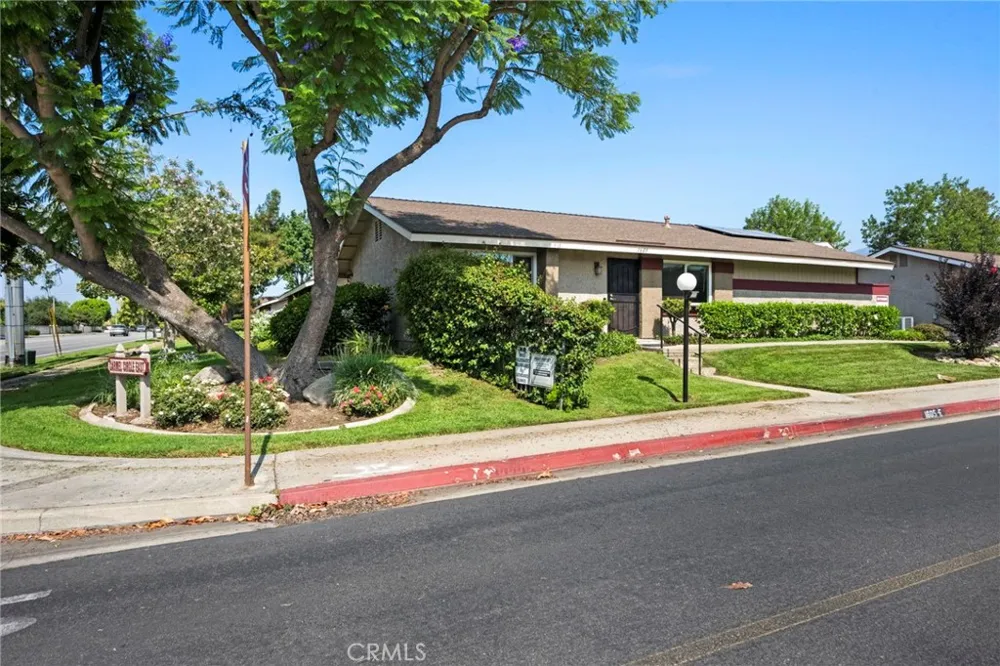 1605 Carmel E Upland, CA 91784