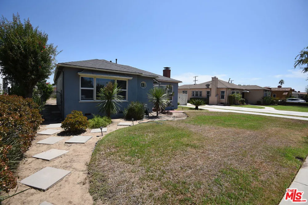 9116 S 5th Avenue Inglewood, CA 90305