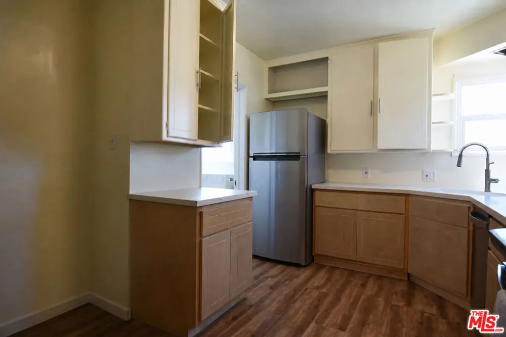 9116 S 5th Avenue Inglewood, CA 90305
