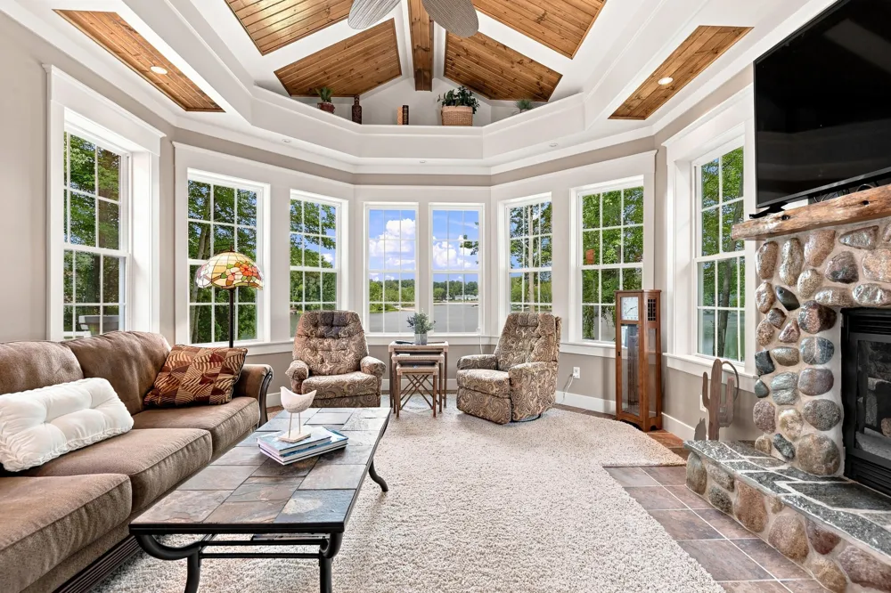 7060 Southwest Drive Canadian Lakes, MI 49346