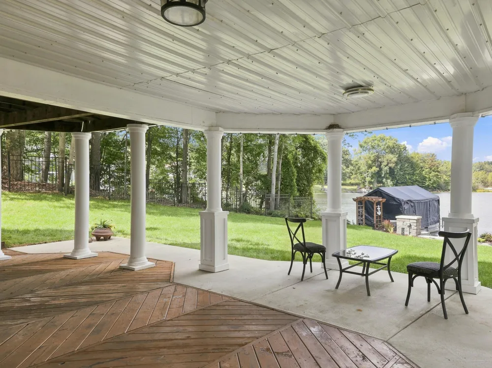 7060 Southwest Drive Canadian Lakes, MI 49346