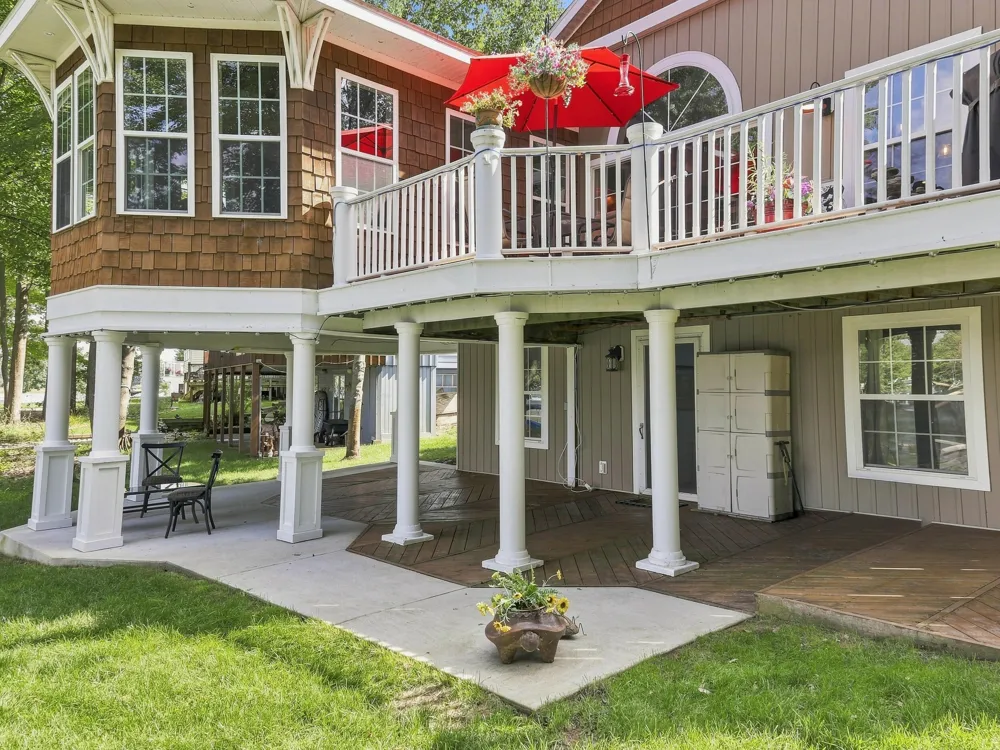 7060 Southwest Drive Canadian Lakes, MI 49346