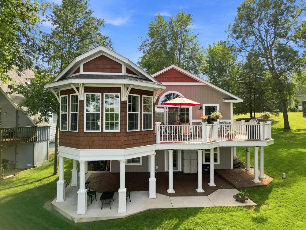 7060 Southwest Drive Canadian Lakes, MI 49346
