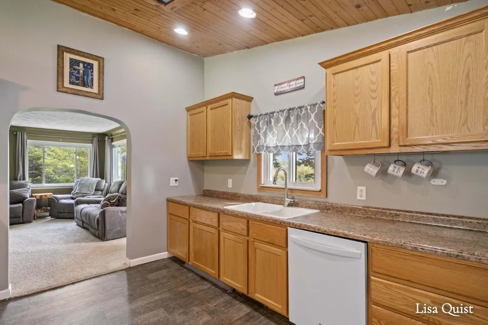 16271 Albrecht Avenue NE Cedar Springs, MI 49319