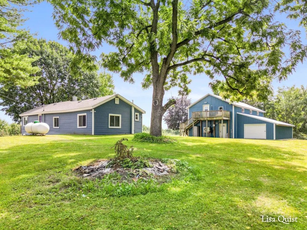 16271 Albrecht Avenue NE Cedar Springs, MI 49319